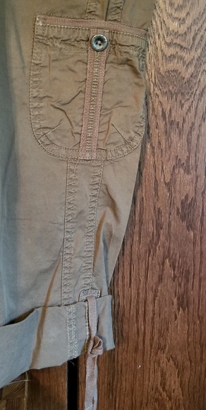 Sonoma brown capris with adjustable leg cuff - Picture 3 of 3